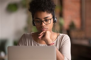 girl on computer